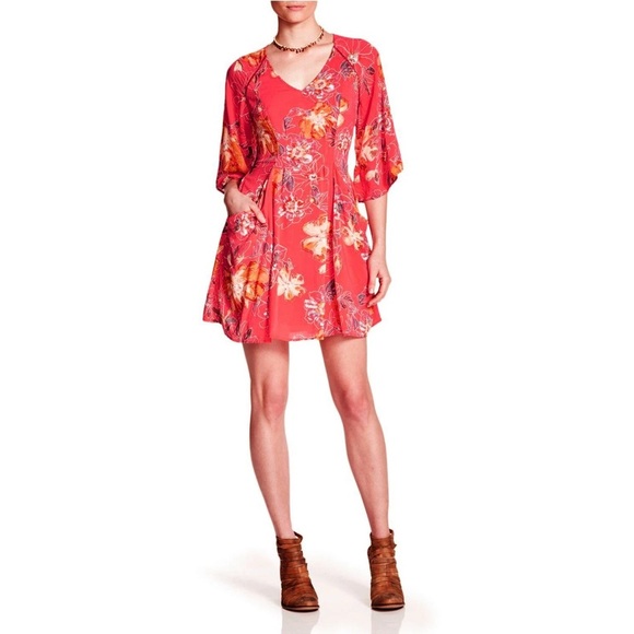 Free People Eyes on You Floral Print Red Poppy Dress / size 2 XS. B3 - Picture 2 of 10